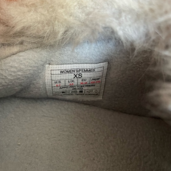 The North Face thermal traction mules with fur trim women’s size XS 5-7 - Picture 4 of 4